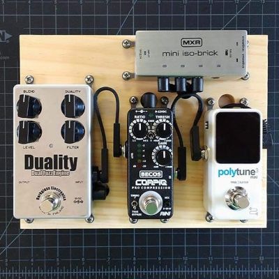 CompIQ MINI Pro Compressor Pedal for Bass and Guitar – BECOS FX