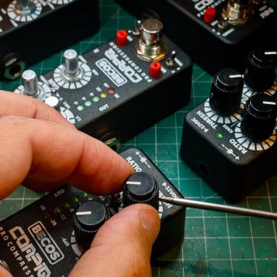 BECOS FX CompIQ Twain Pro MK2 – A dual-band / stacked compressor