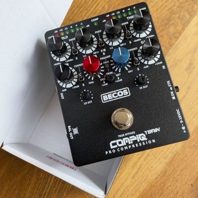 CompIQ MINI Pro Compressor Pedal for Bass and Guitar – BECOS FX