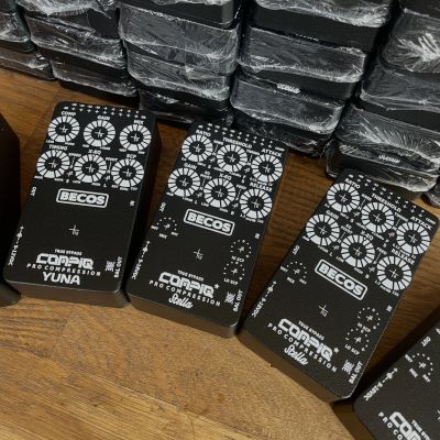 CompIQ MINI Pro Compressor Pedal for Bass and Guitar – BECOS FX
